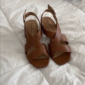 Low heeled Sandals
